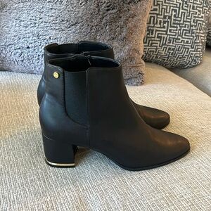 Calvin Klein Fioranna Booties size 8.5